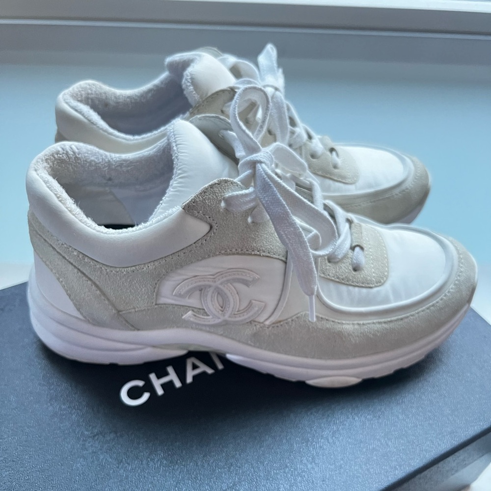 CHANEL Low Top Trainer Reflective White Suede women’s size 37